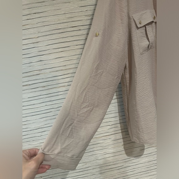 Calvin Klein Tan Dress Shirt with Metal Buttons Women’s Size L - Picture 4 of 5